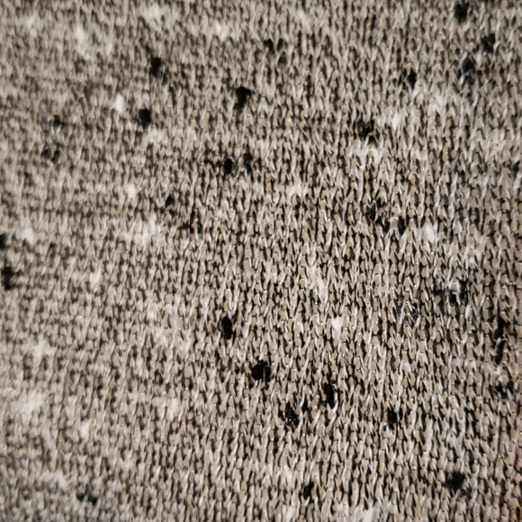 🌟4/$20 Black & white sweater with lace insert - Picture 4 of 8